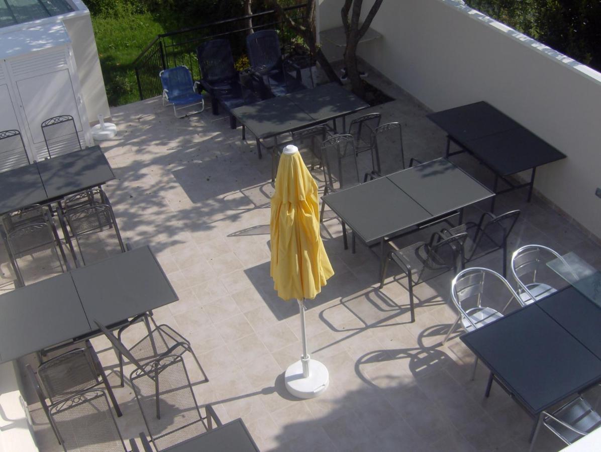 Albergue Internacional Hostel Sarria Exterior photo